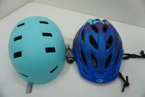 lot 243 image: Schwinn & Bell Youth Helmets