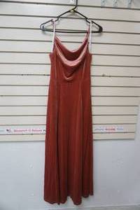 lot 258 image: DB Studio Celebrate Size 4 Womens Dress