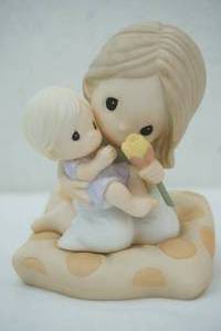lot 285 image: Precious Moments Figurine A Mothers Loving Touch Is A Gift From God