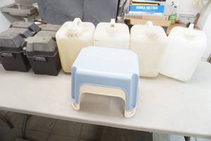 lot 317 image: Battery boxes,4 gallon jugs