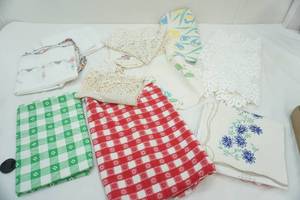 lot 124 image: Linen Lot