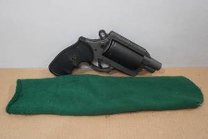 lot 40 image: MIL Inc Thunder Five .410.45 LC Revolver - 2 Barrel