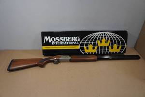 lot 44 image: Mossberg Silver Reserve 12 Gauge OverUnder Shotgun - 28 Ported Barrels