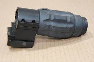 lot 113 image: Aimpoint Magnifier
