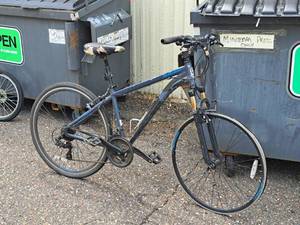 lot 549 image: Schwinn 28 Mens Street Bike 18 Grey Frame