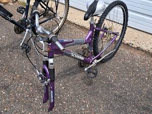 lot 539 image: Schwinn SX 2000 Aluminum Hydroform 26 Womens Trail Bike 16 Purple Frame