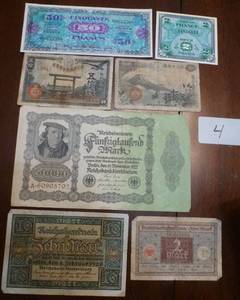 lot 4 image: Various paper bills