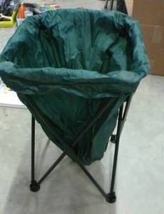 lot 34 image: Folding storage bag