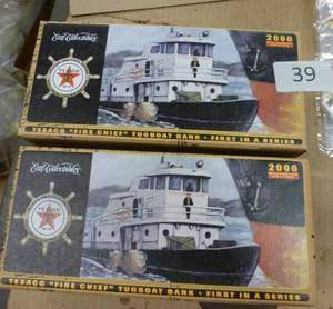 lot 39 image: TWO New Ertl diecast Tugboats 2000