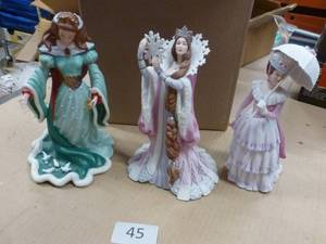 lot 45 image: Lenox figurines