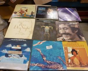 lot 76 image: 10 record albums