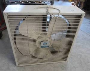 lot 83 image: GE metal box fan