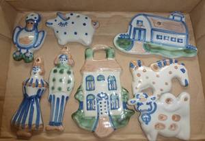 lot 103 image: Collectible unique M.A.Hadley pottery - 8 wall hangings, all signed