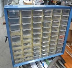 lot 117 image: Parts organizer