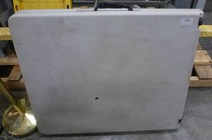 lot 143 image: 7 ft folding table