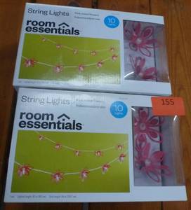 lot 155 image: Two New sets of flower string lights to decorate the room or patio