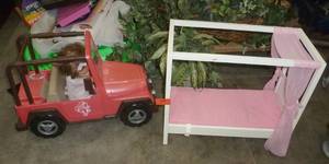 lot 196 image: OGAmerican Girl Jeep and Bed