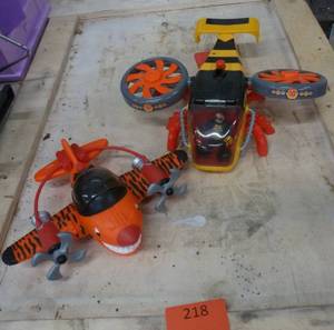 lot 218 image: Two Fisher Price airplanes