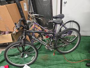 Lots of 2 bikes (Need some TLC)