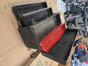 Heavy-duty Toolbox with 2 drawers and top storage (USED