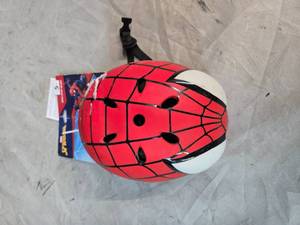 lot 41 image: Spiderman Helmet (NEW)