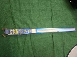 lot 58 image: 4 Ft. LED Hanging Shop Light (NEW)