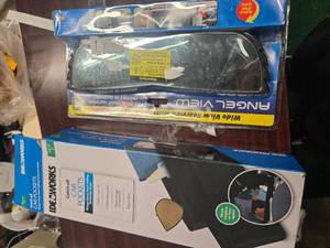 lot 69 image: One Ideawiorks Car Pockets and One Wide View Rearview Mirror