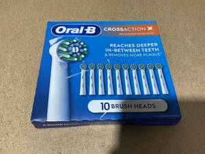 lot 228 image: 10PCS Oral-B CrossAction X Electric Toothbrush Replacement Brush Heads