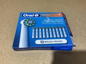 lot 229 image: 10PCS Oral-B CrossAction X Electric Toothbrush Replacement Brush Heads