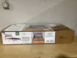 lot 431 image: Queen Size Mainstays Upholstered Platform Bed