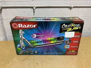 lot 146 image: Razor Color Rave Electric Scooter - Blast Steel Frame, 7.5 MPH, 110 lb Capacity