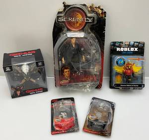 lot 15 image: Misc. Vintage Collectible Action Figures And More (NIB)