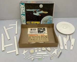 lot 36 image: Vintage AMT STAR TREK USS Enterprise Space Ship Model Kit (Open Box Sealed Packs Inside )