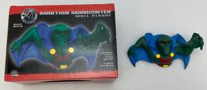 lot 78 image: DC DIRECT The Animated Series Justice League (MARTIAN MANHUNTER ) Wall Plaque Hand Painted Cold-Cast Porcelain Wall Plague Sculpted By John C. Mathews (NIB)