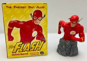 lot 87 image: DC Mini Busts (The Flash ) The Fastest Man Alive (NIB)