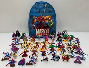 lot 157 image: Vintage Marvel Heroes Backpack With 60 Miniature Collectible Action Figures (FULL SET)
