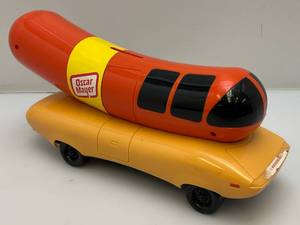 lot 198 image: Vintage Oscar Mayer Weiner Mobile Coin Bank 13