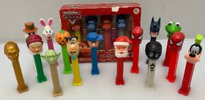 lot 201 image: Misc. PEZ Collectible Dispensers