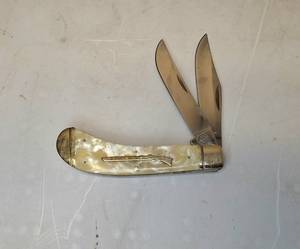 lot 27 image: Frost Cutlery  Steel Warrior & Whitetail Cutlery