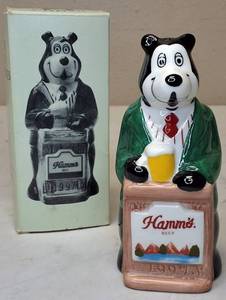 lot 40 image: VERY LIMITED QUANTITIES VINTAGE HAMMS BEER  1997 Bartender Bear Figuring