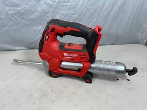 Milwaukee M18 18 volt Lithium Ion Cordless Grease Gun