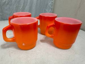 lot 23 image: Set of 4 Anchor Hocking Fire King Orange Cups