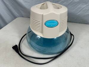 lot 33 image: Rainmate (Rainbow brand) IL Air Purifier  Oil Diffuser