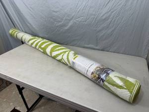 lot 67 image: New 5 x 7 ft Indoor  Outdoor Rug
