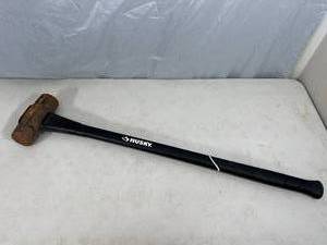 lot 92 image: Husky 10 lb Sledge Hammer