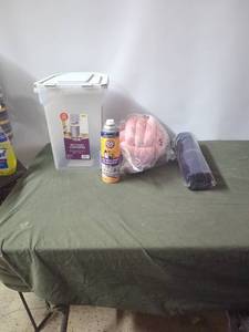 lot 3 image: Pet Care Package with Food Container, Odor Eliminator, and Accessories