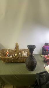 lot 20 image: Collection of Decorative Items in Wicker Basket with Large Wicker Vase