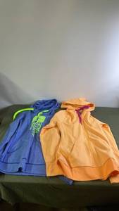 lot 68 image: Lot of 2 The North Face Womens Hoodies in Blue and Orange