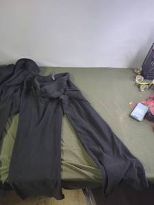 lot 77 image: Polartec Medium Black Fleece Jacket