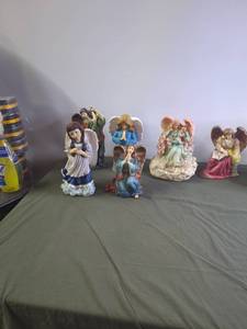 lot 88 image: Collection of 8 Angel Figurines with Various Designs